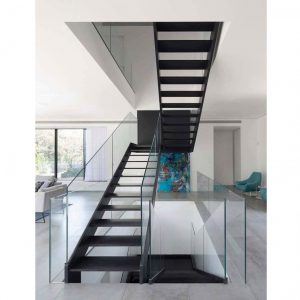 Một số mẫu cầu thang kính đẹp hiện đại nhất hiện nay 9