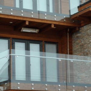 những mẫu lan can kính ban công 25